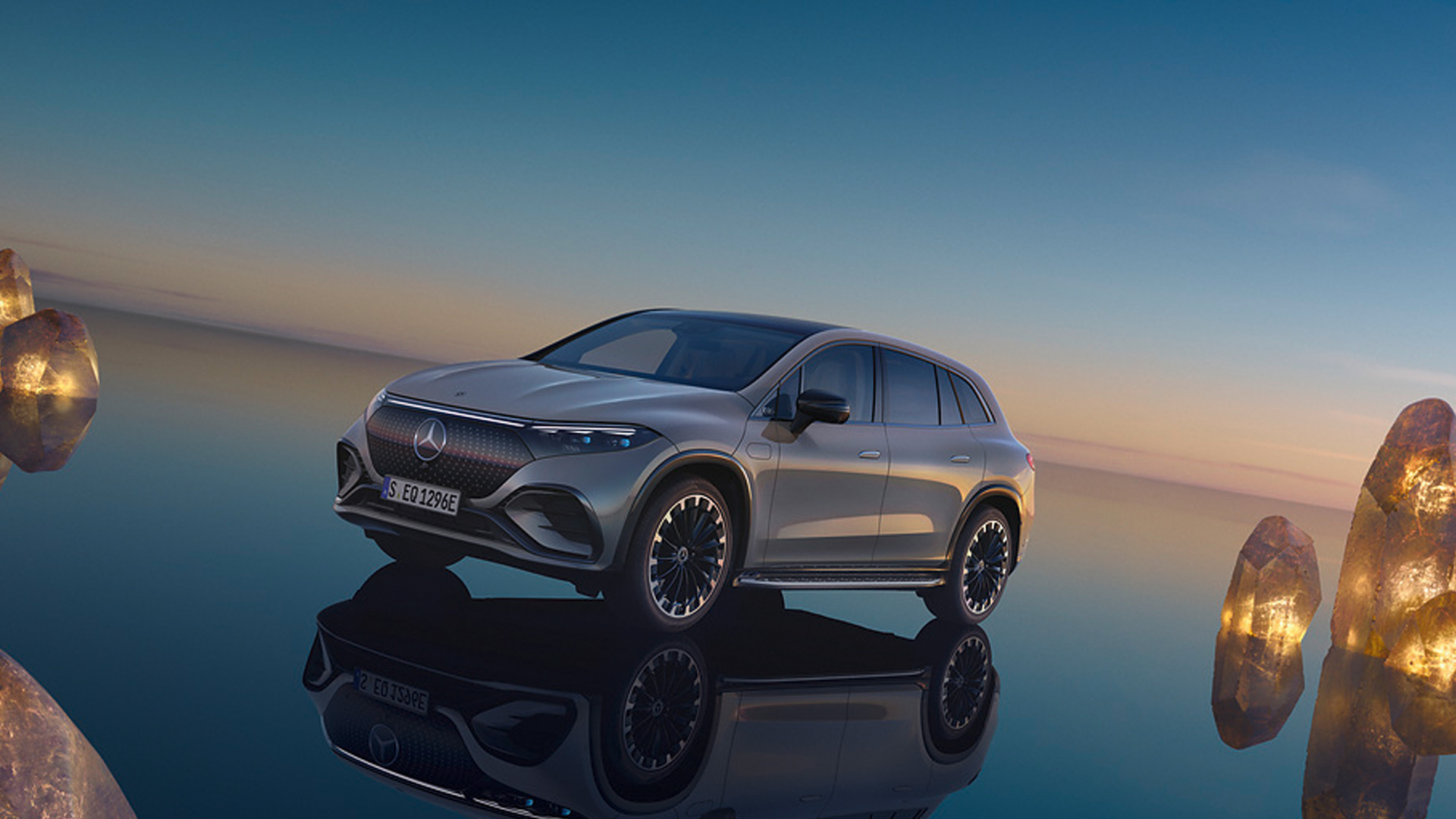 賓士純電休旅雙雄 EQS SUV 與 EQE SUV 登台預告