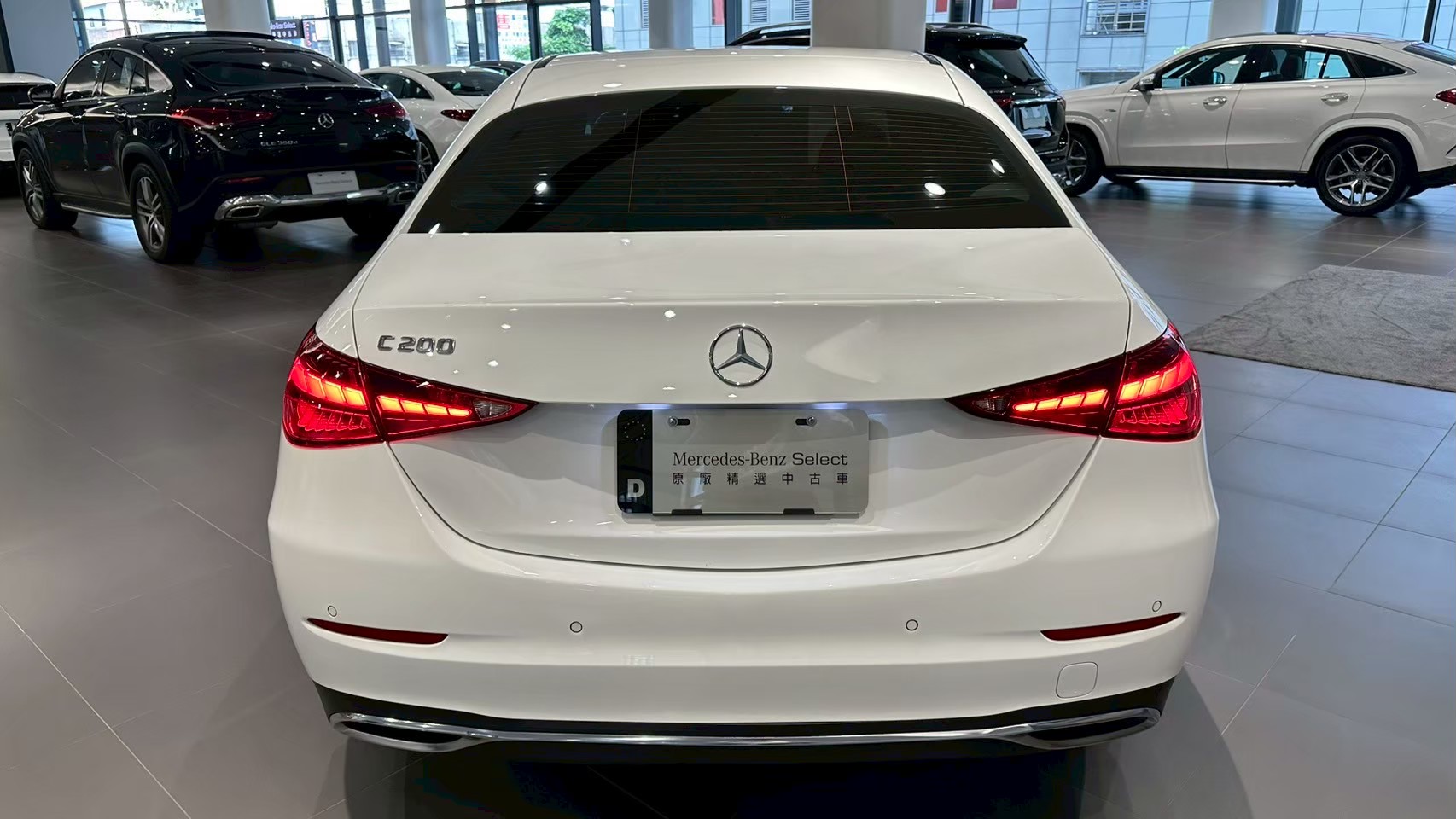 Mercedes-Benz C 200