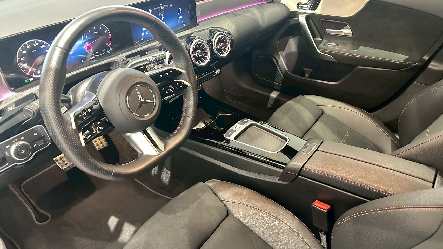 Mercedes-Benz A 180
